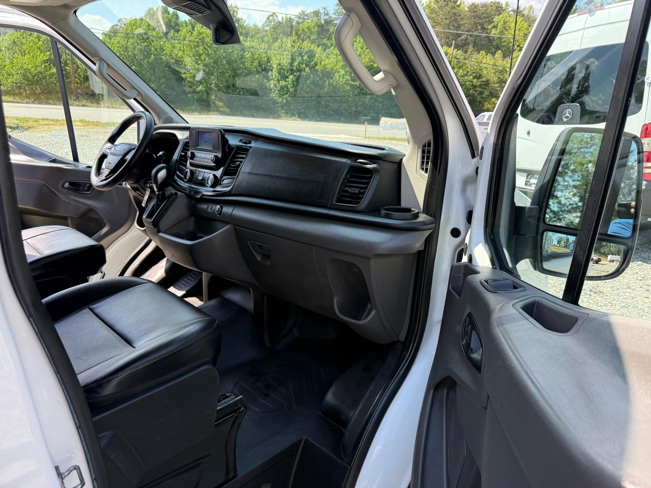 Ford Transit 250 Van Med. Roof w/Sliding Pass. 130-in. WB 2020