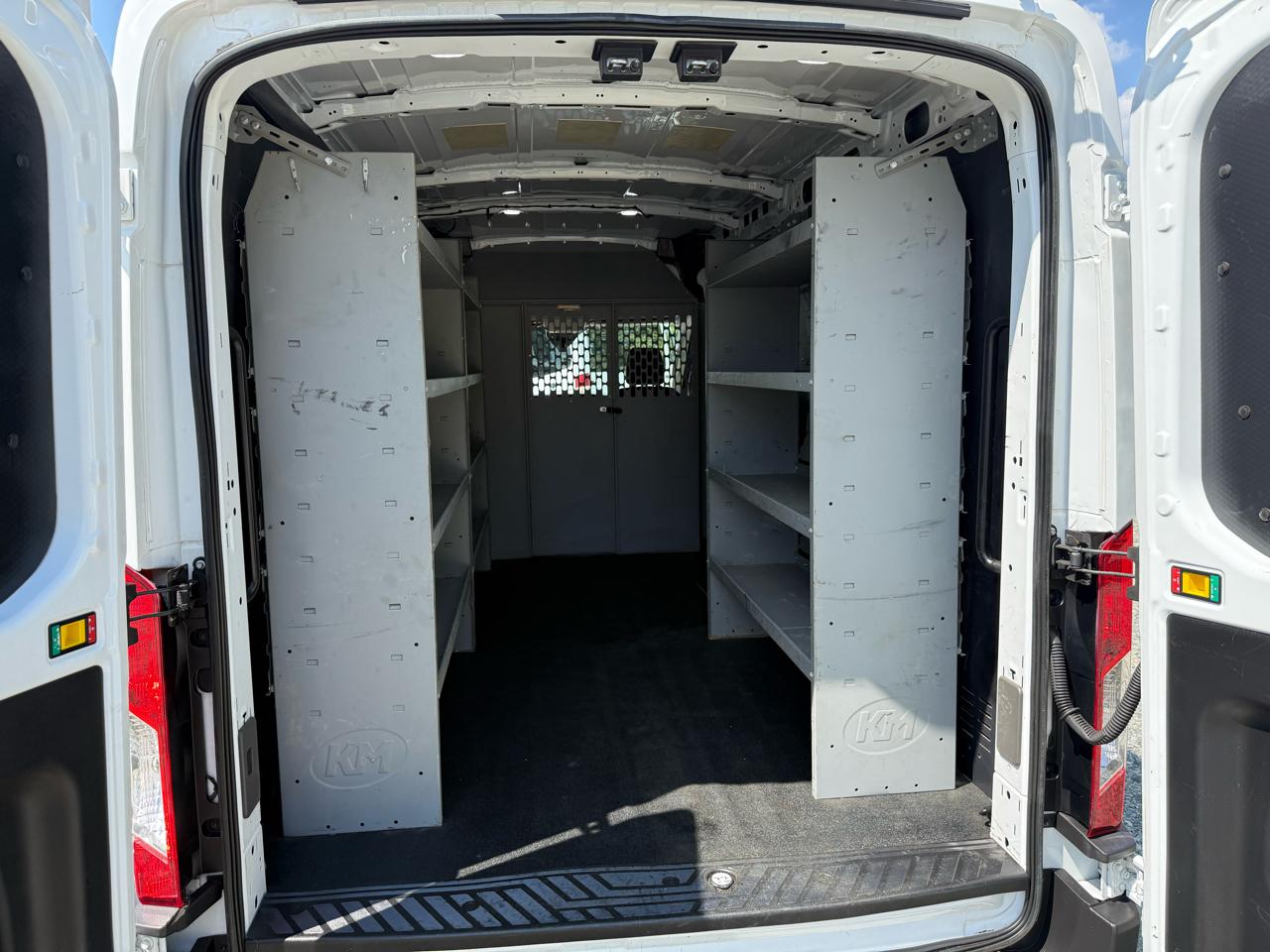Ford Transit 250 Van Med. Roof w/Sliding Pass. 130-in. WB 2020