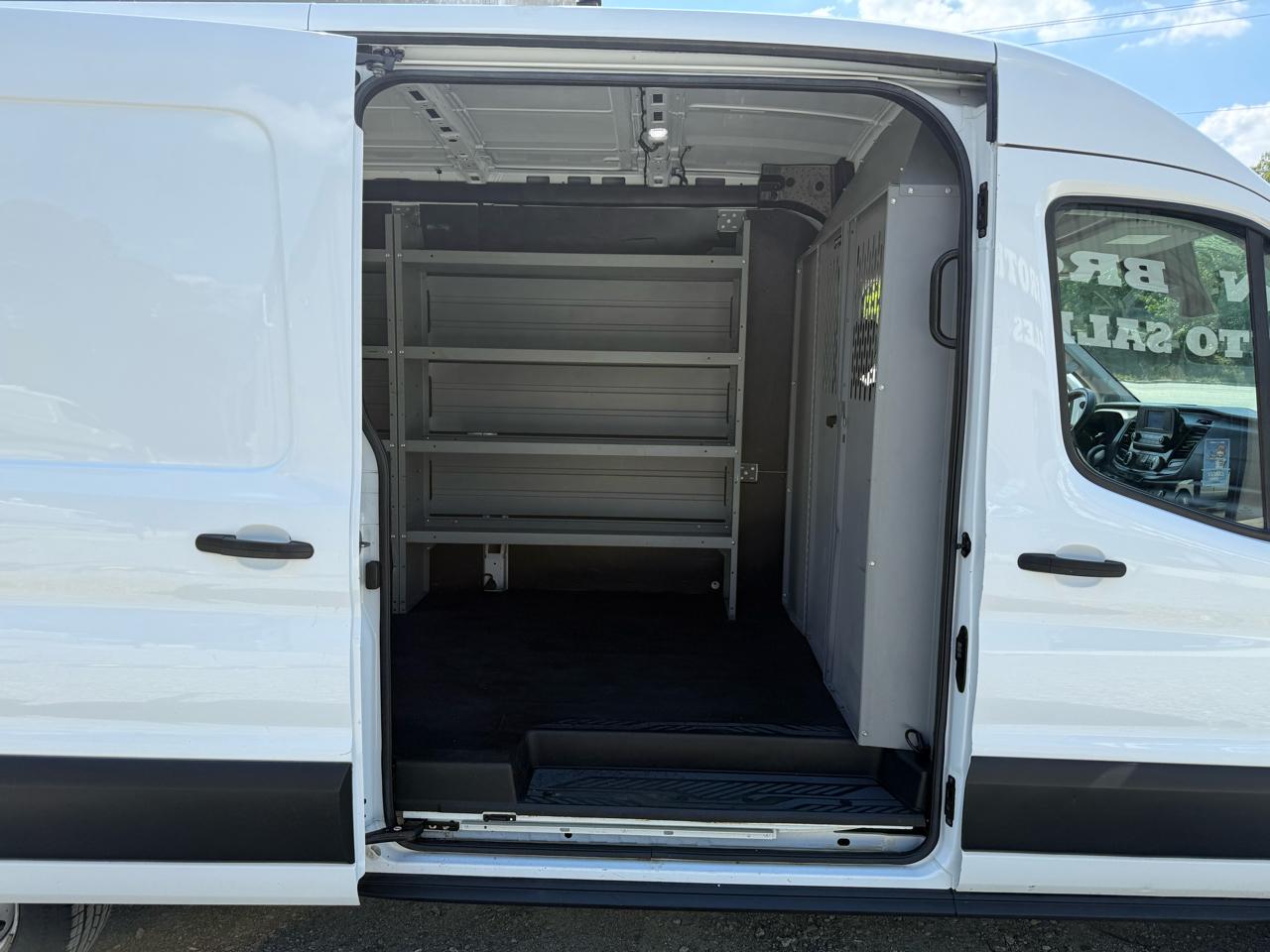 Ford Transit 250 Van Med. Roof w/Sliding Pass. 130-in. WB 2020