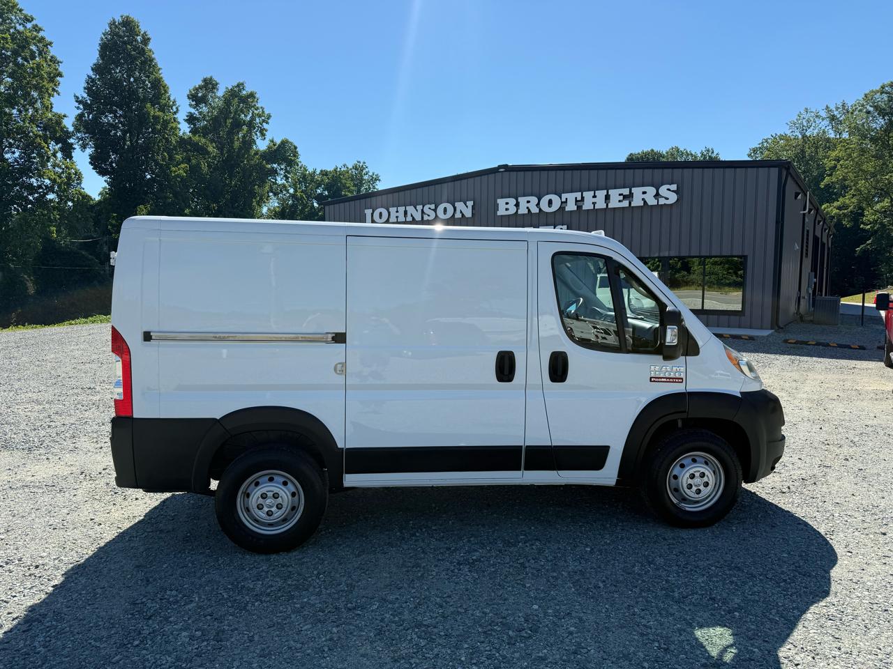 RAM Promaster 1500 Low Roof 118-in. WB 2021