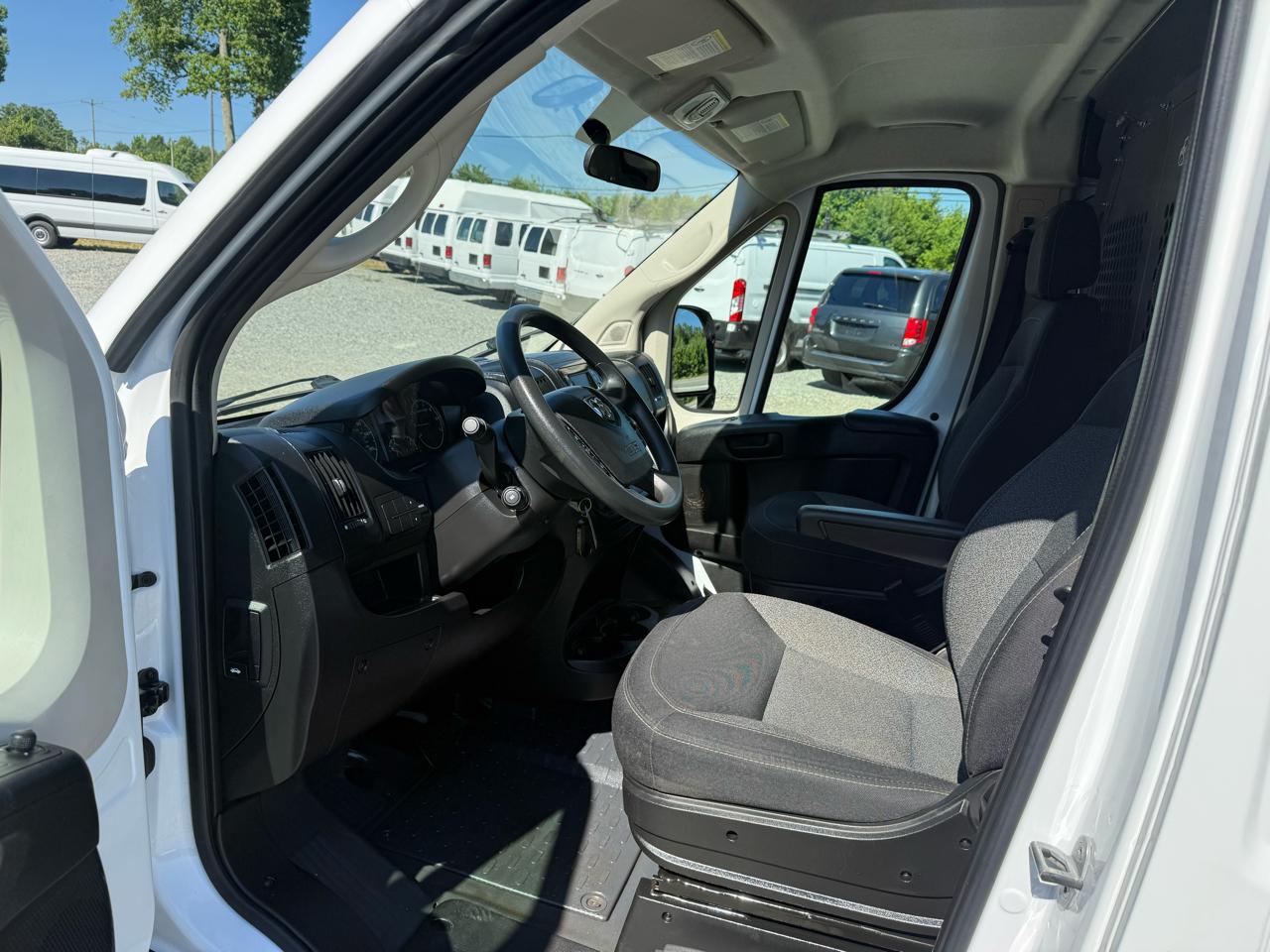 RAM Promaster 1500 Low Roof 118-in. WB 2021