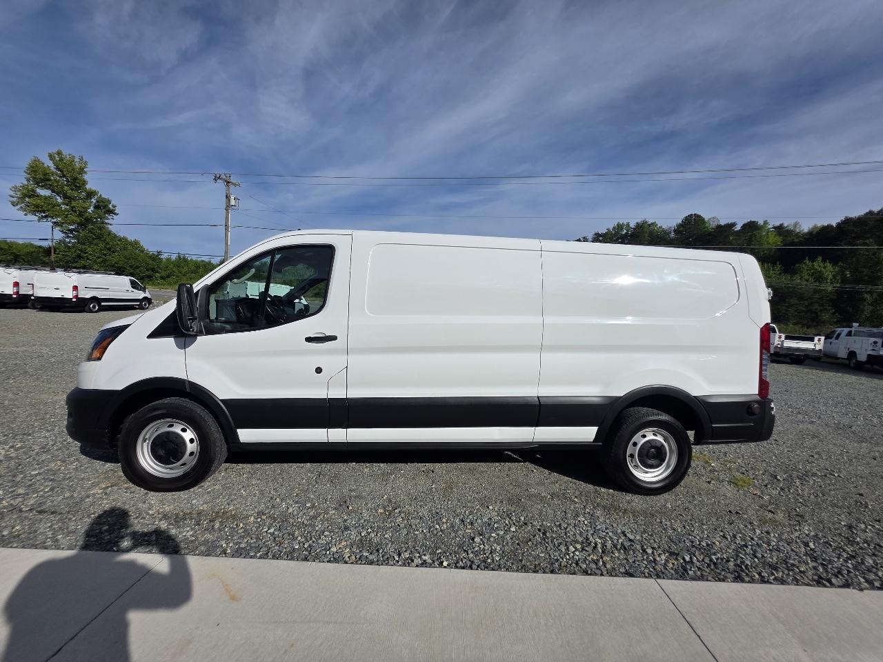 Ford Transit 250 Van Low Roof w/Sliding Pass. 130-in. WB 2020