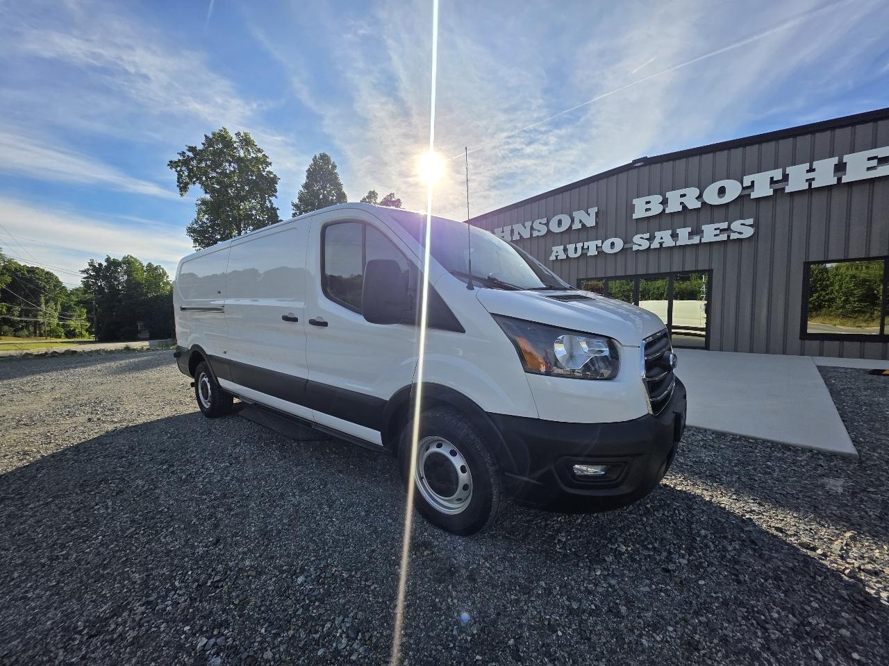 Ford Transit 250 Van Low Roof w/Sliding Pass. 130-in. WB 2020