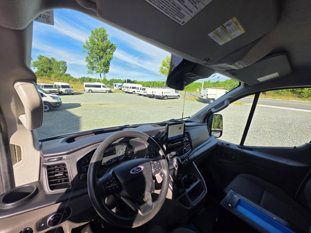 Ford Transit 250 Van Low Roof w/Sliding Pass. 130-in. WB 2020