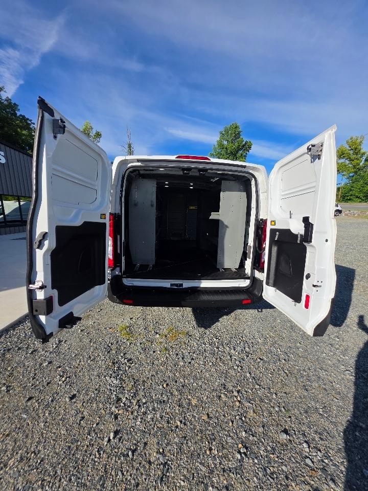 Ford Transit 250 Van Low Roof w/Sliding Pass. 130-in. WB 2020