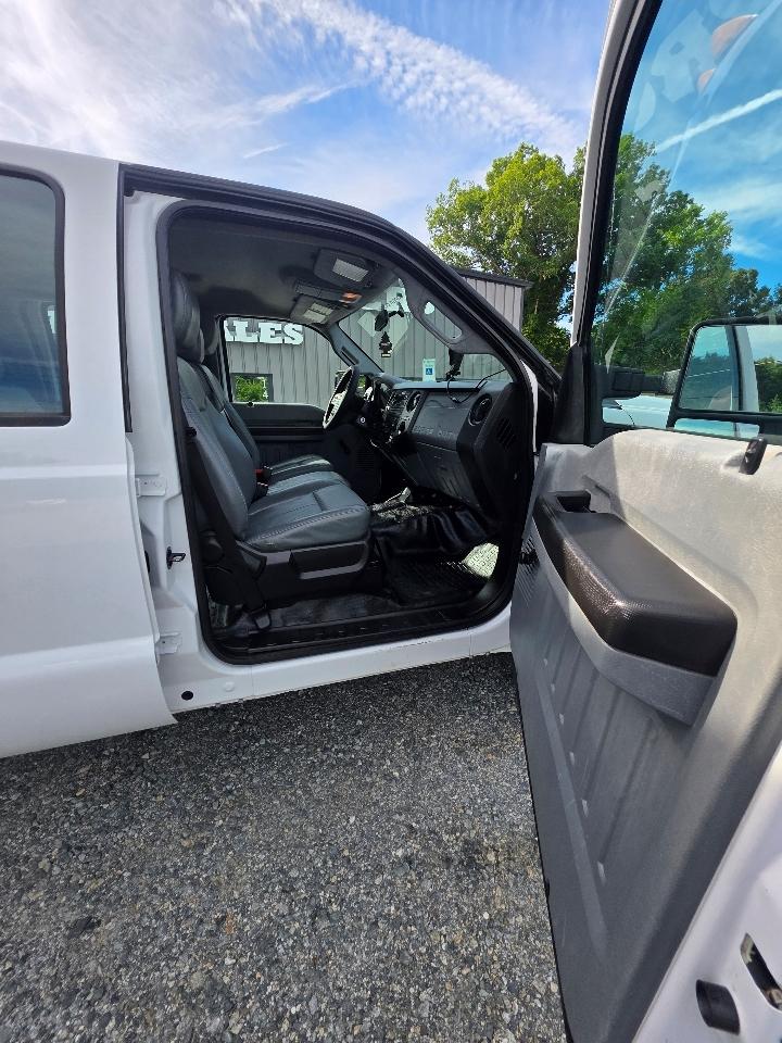 Ford F-550 Crew Cab DRW 4WD 2015