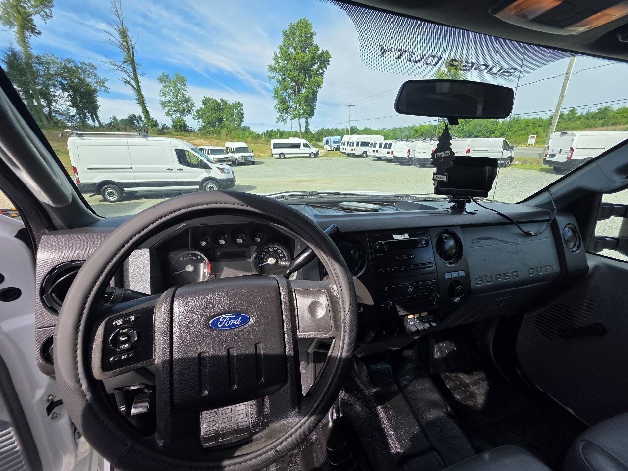 Ford F-550 Crew Cab DRW 4WD 2015