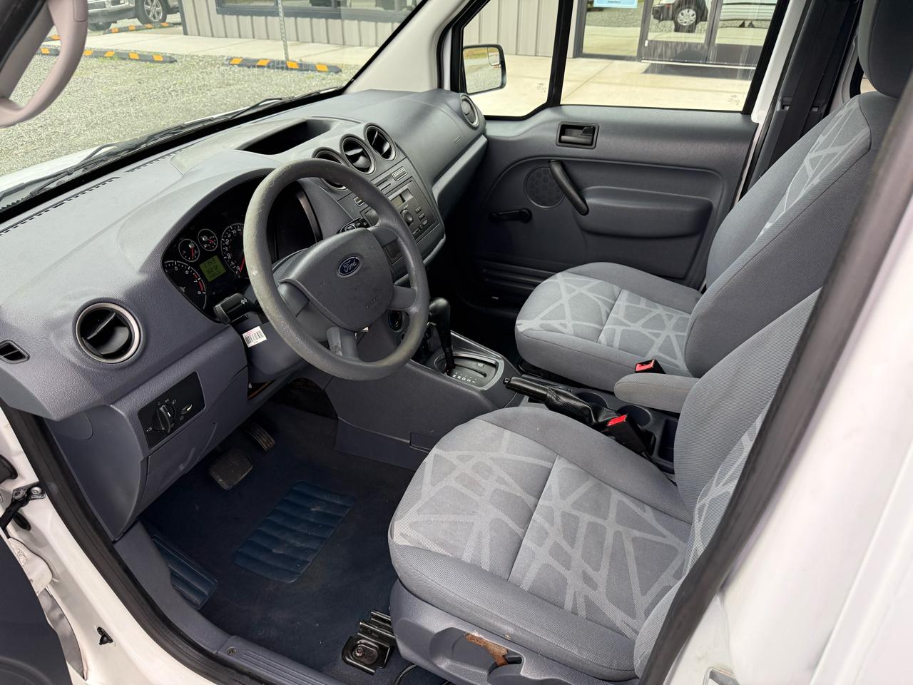 Ford Transit Connect XL 2011