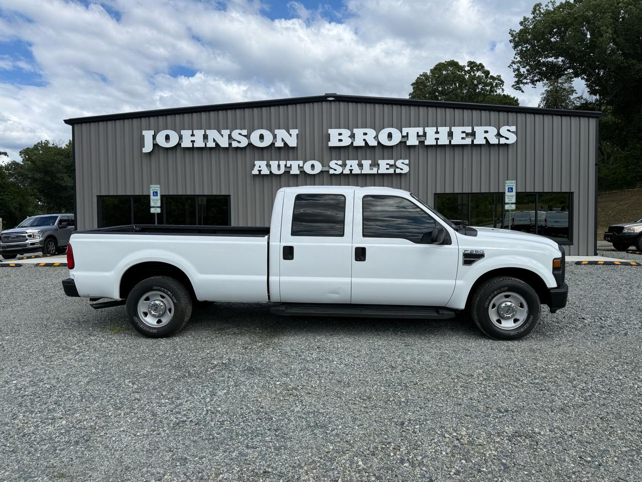 Ford F-250 SD XL Crew Cab LWB 2WD 2008