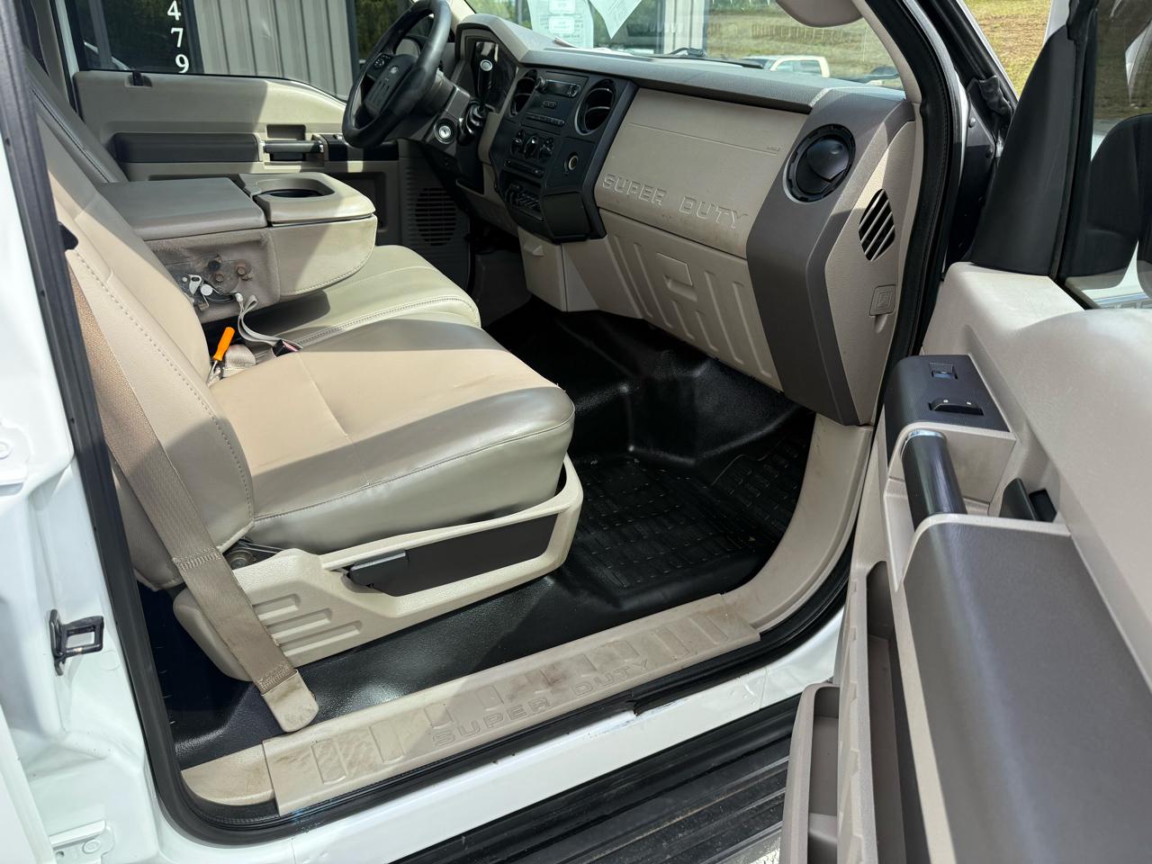 Ford F-250 SD XL Crew Cab LWB 2WD 2008
