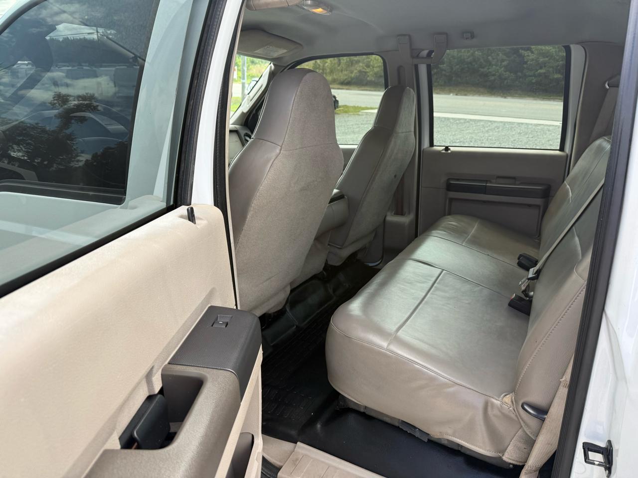 Ford F-250 SD XL Crew Cab LWB 2WD 2008
