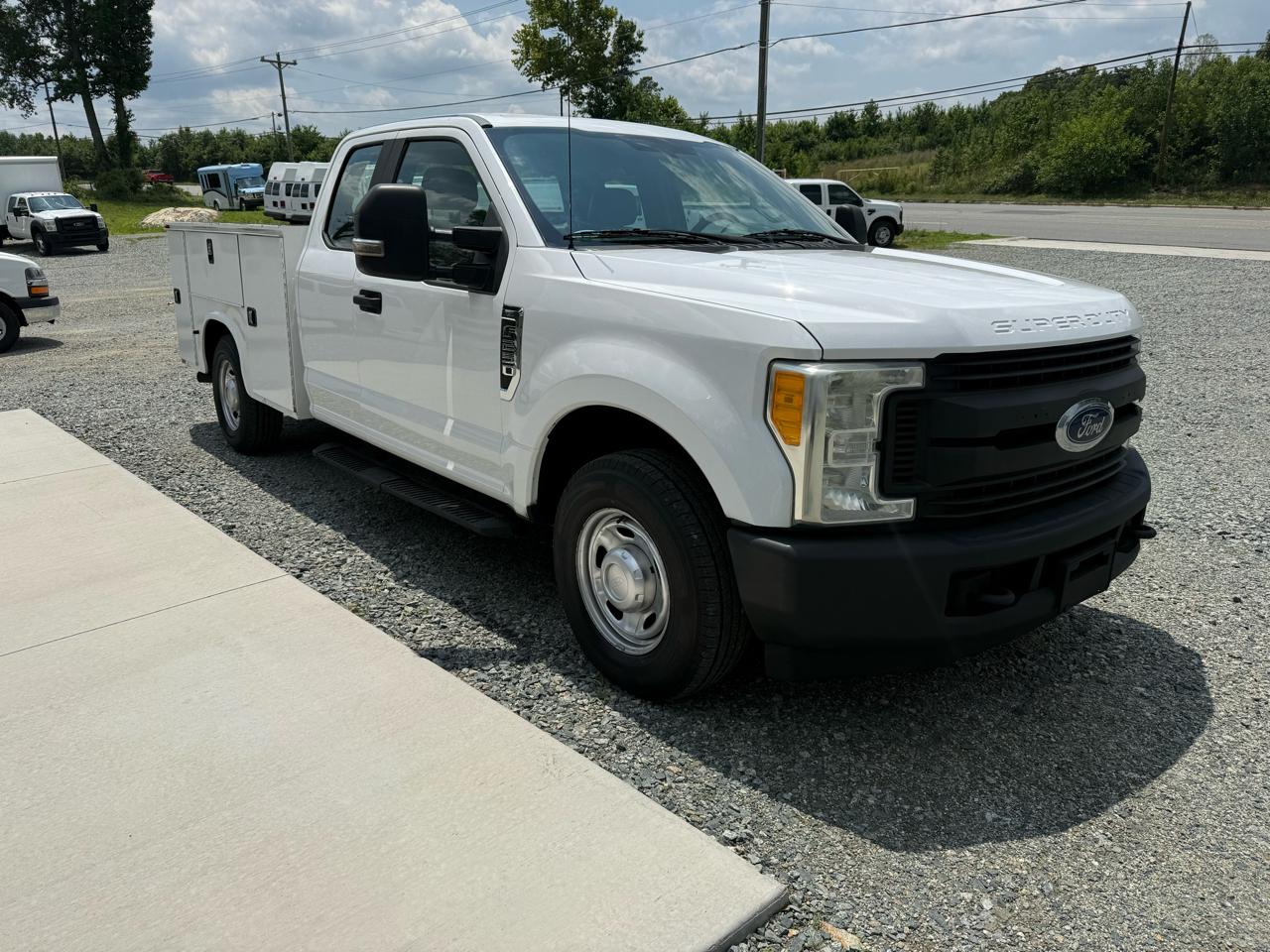 Ford F-250 SD XL SuperCab Long Bed 2WD 2017