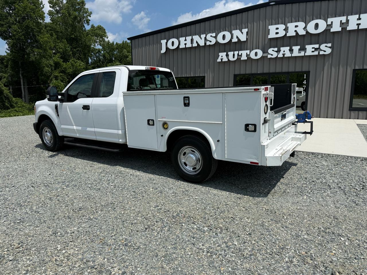 Ford F-250 SD XL SuperCab Long Bed 2WD 2017