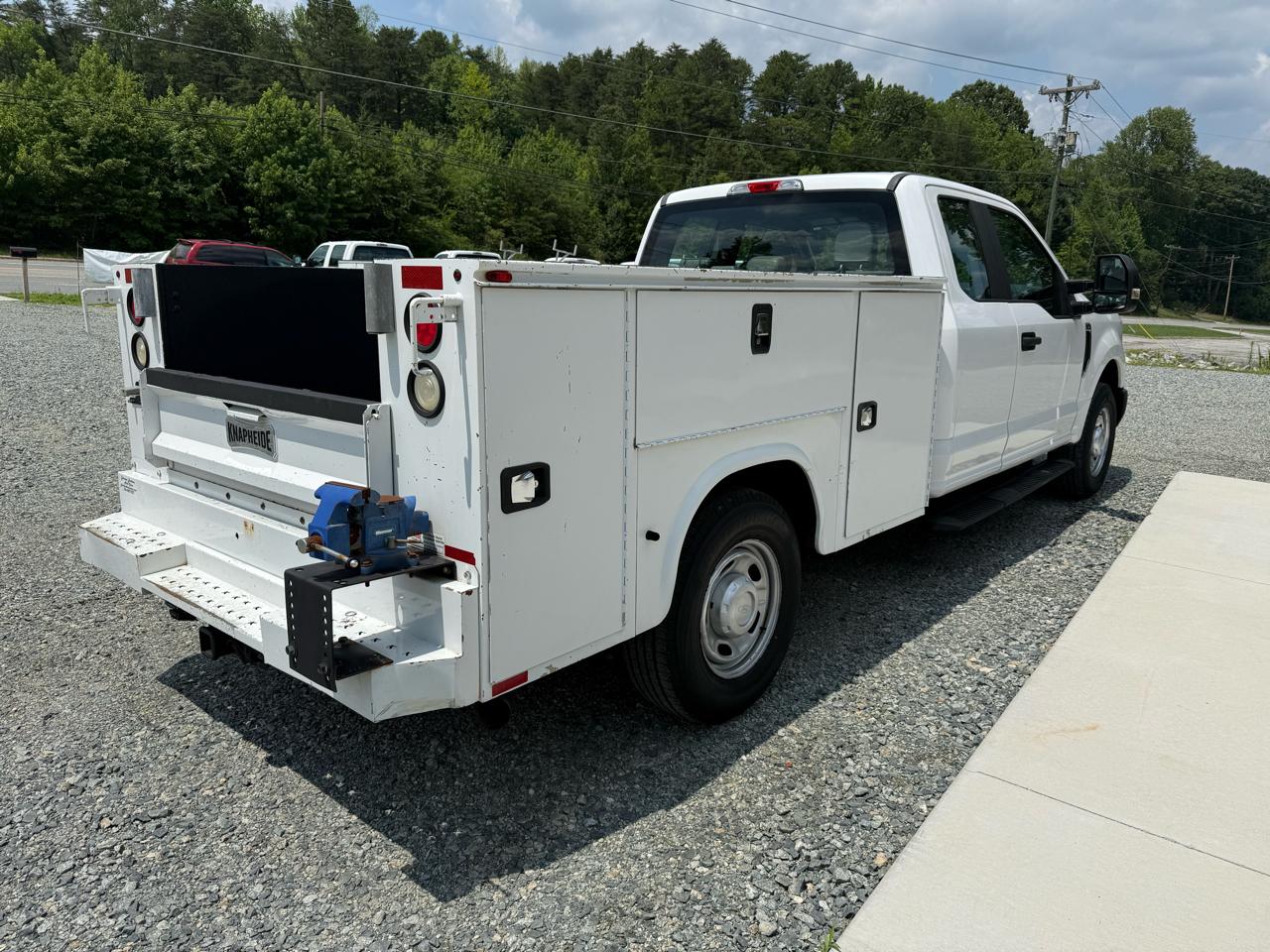 Ford F-250 SD XL SuperCab Long Bed 2WD 2017