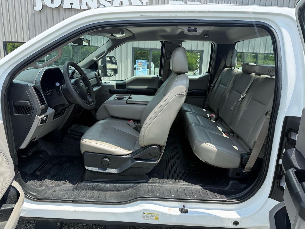 Ford F-250 SD XL SuperCab Long Bed 2WD 2017