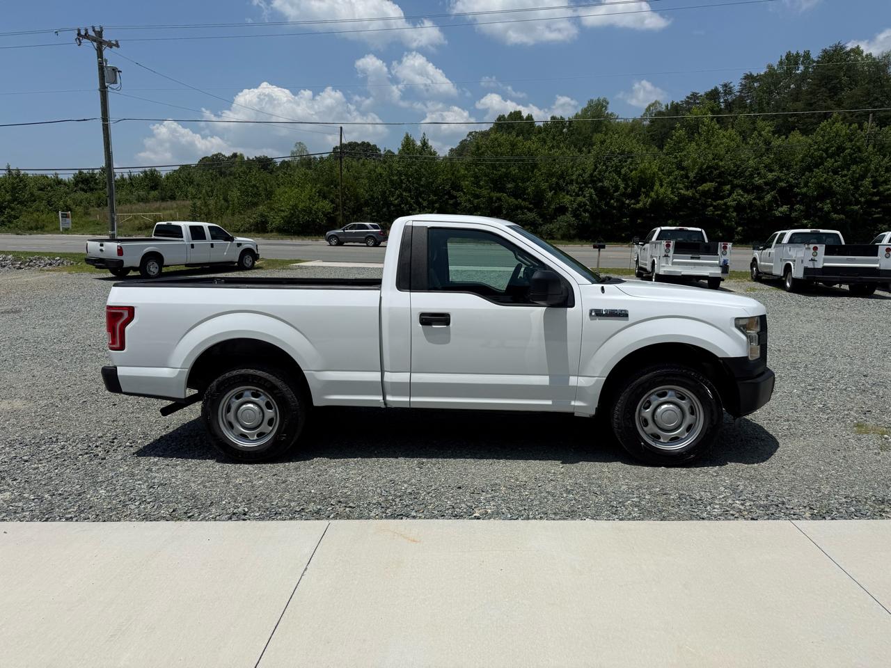 Ford F-150 2WD Reg Cab 126" XL 2015