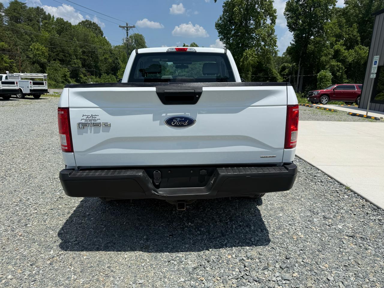 Ford F-150 2WD Reg Cab 126" XL 2015