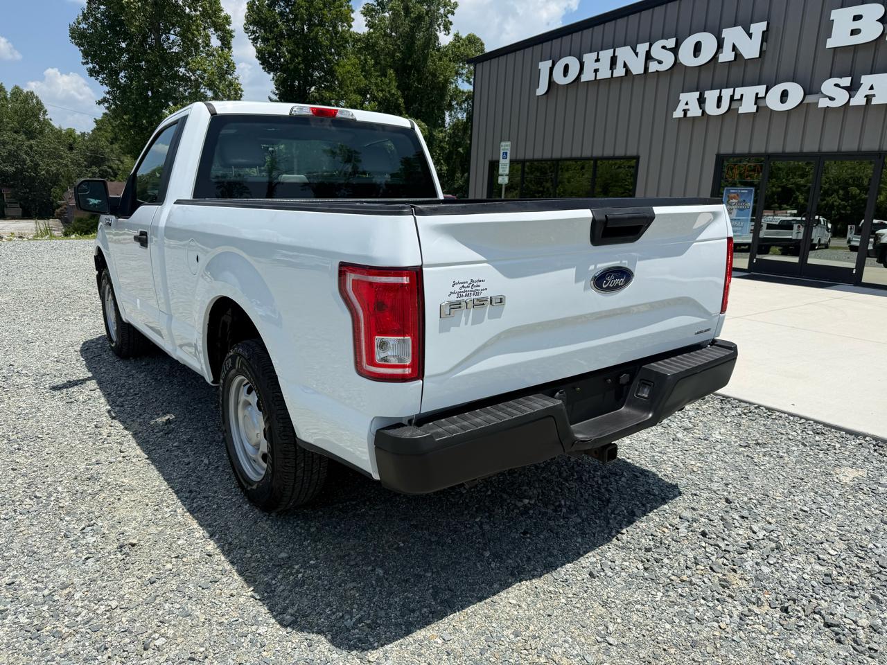 Ford F-150 2WD Reg Cab 126" XL 2015