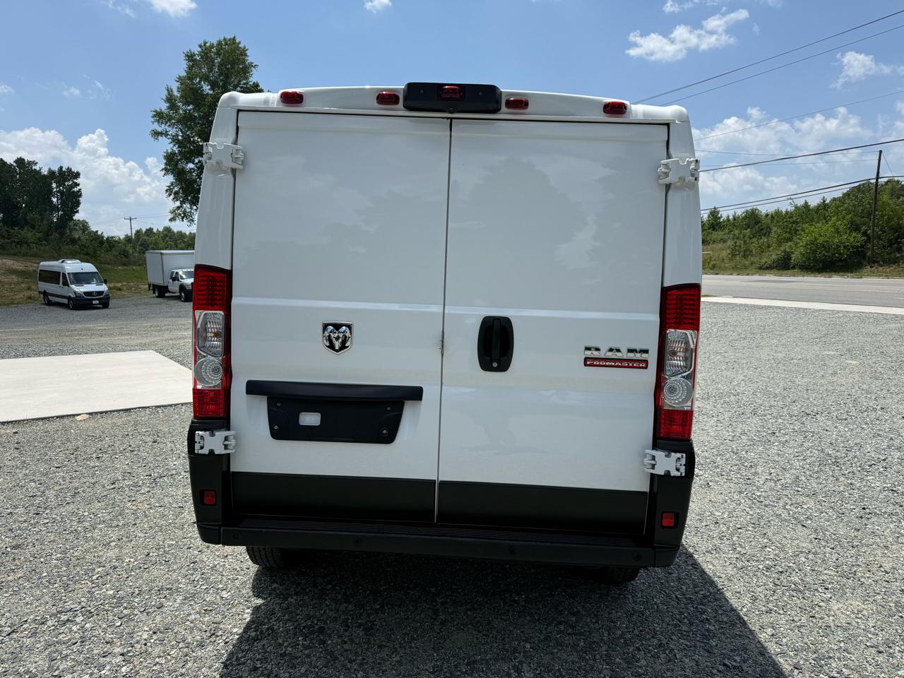RAM Promaster 1500 Low Roof 118-in. WB 2021