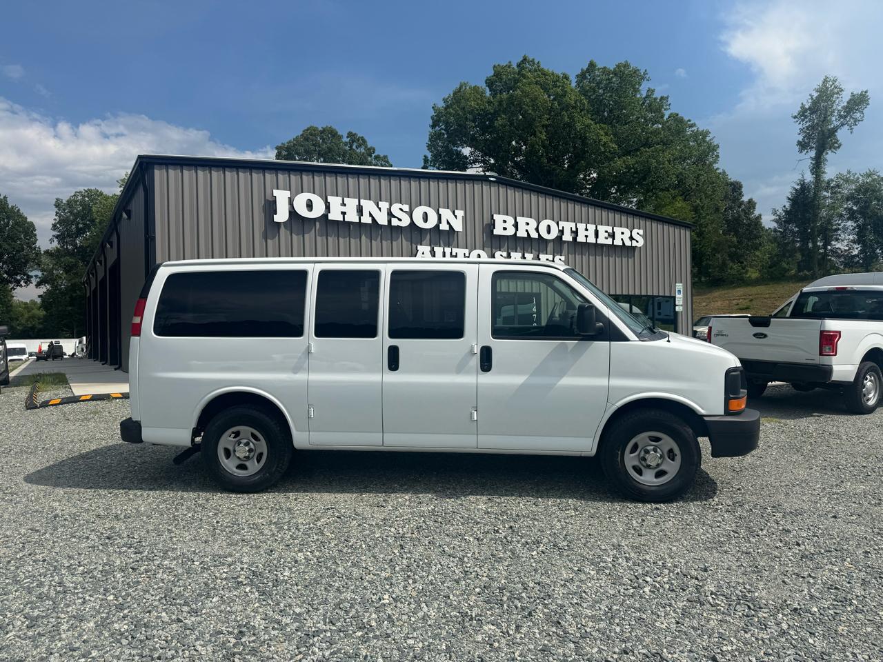 Chevrolet Express LS 1500 2008