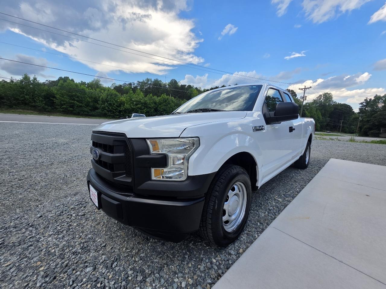 Ford F-150 2WD SuperCab 145" XL 2016
