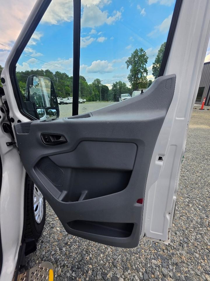 Ford Transit 350 Van High Roof w/Sliding Pass. 148-in. WB EL 2018