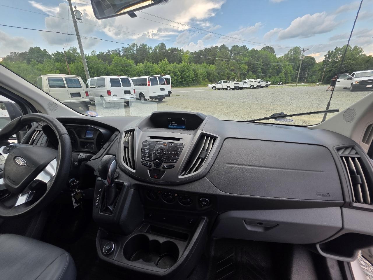 Ford Transit 350 Van High Roof w/Sliding Pass. 148-in. WB EL 2018