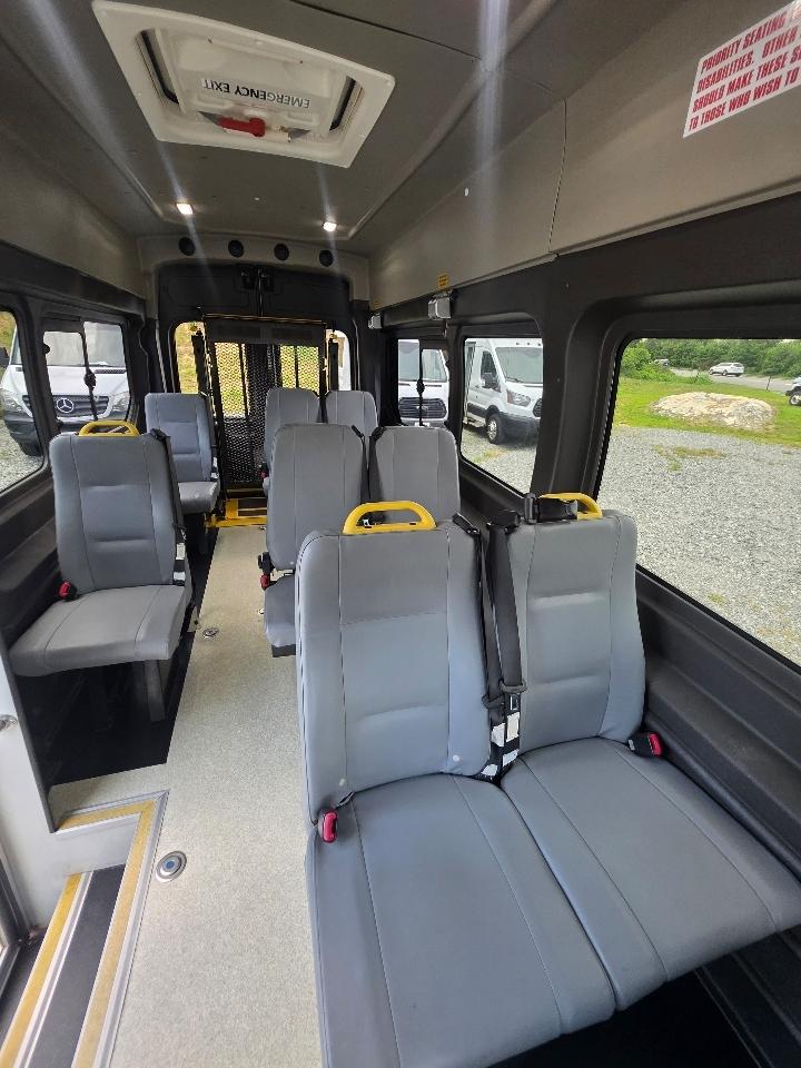Ford Transit 350 Van High Roof w/Sliding Pass. 148-in. WB EL 2018