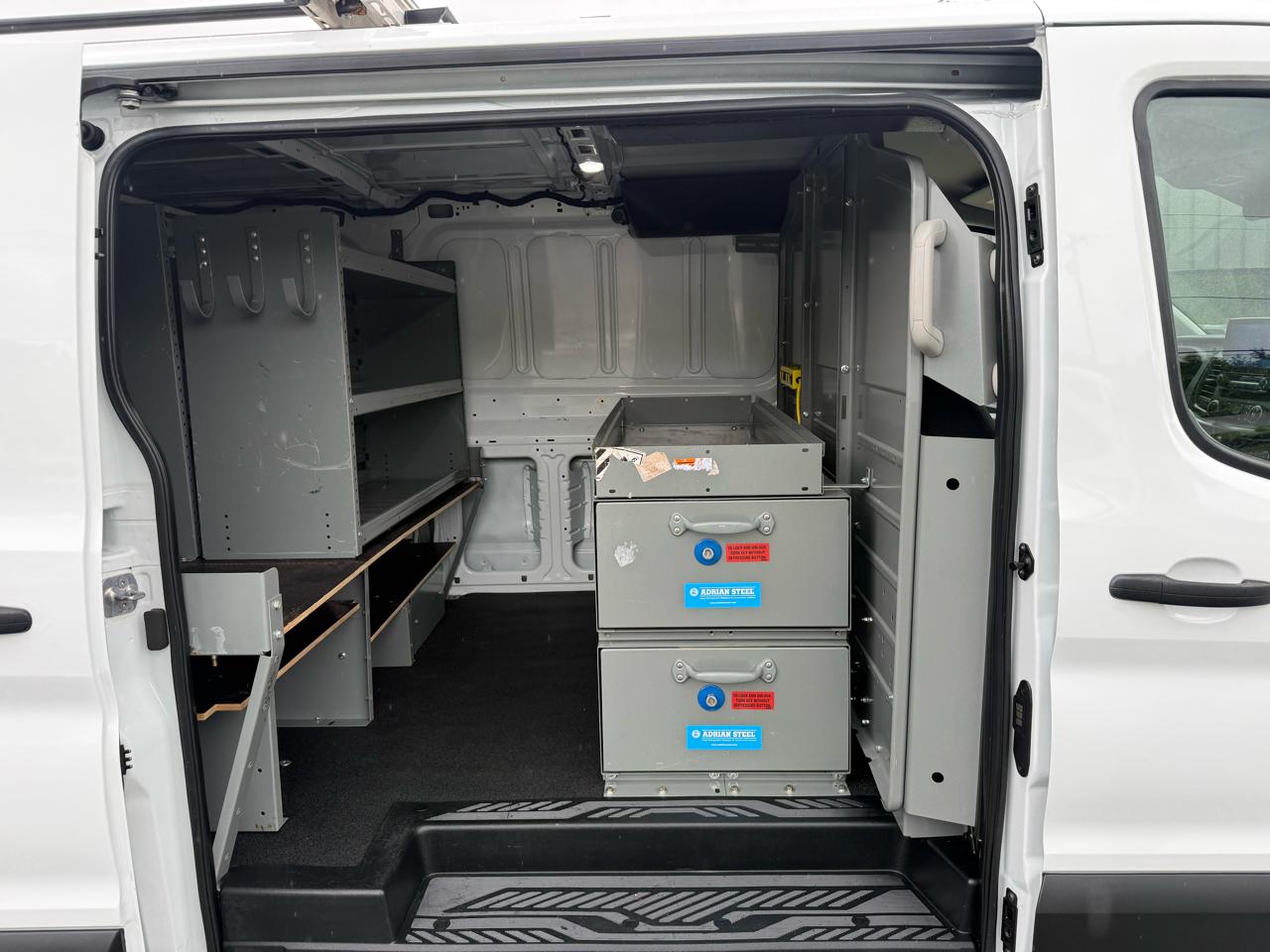 Ford Transit 150 Van Low Roof w/Sliding Pass. 130-in. WB 2020