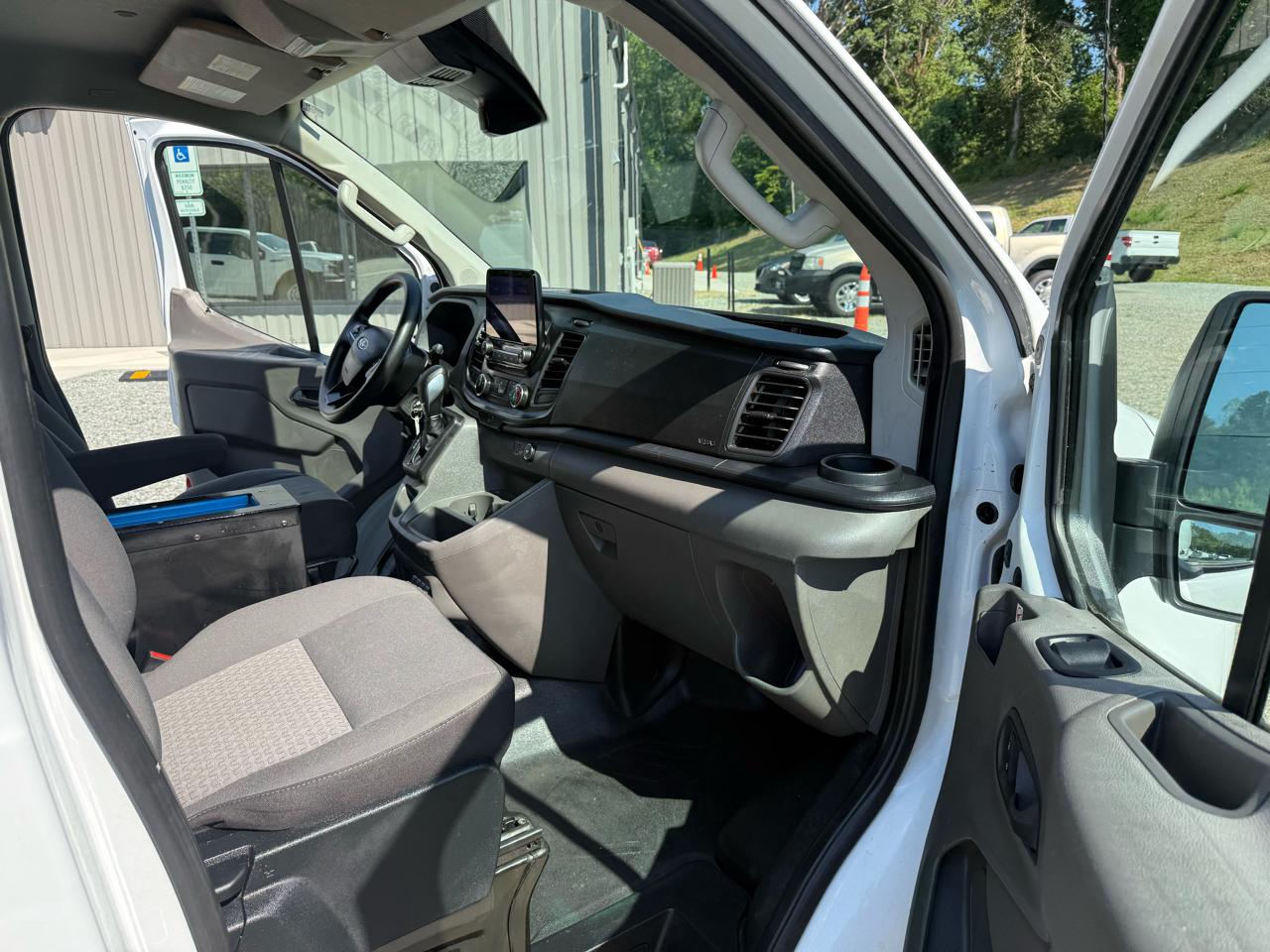 Ford Transit 150 Van Low Roof w/Sliding Pass. 130-in. WB 2020