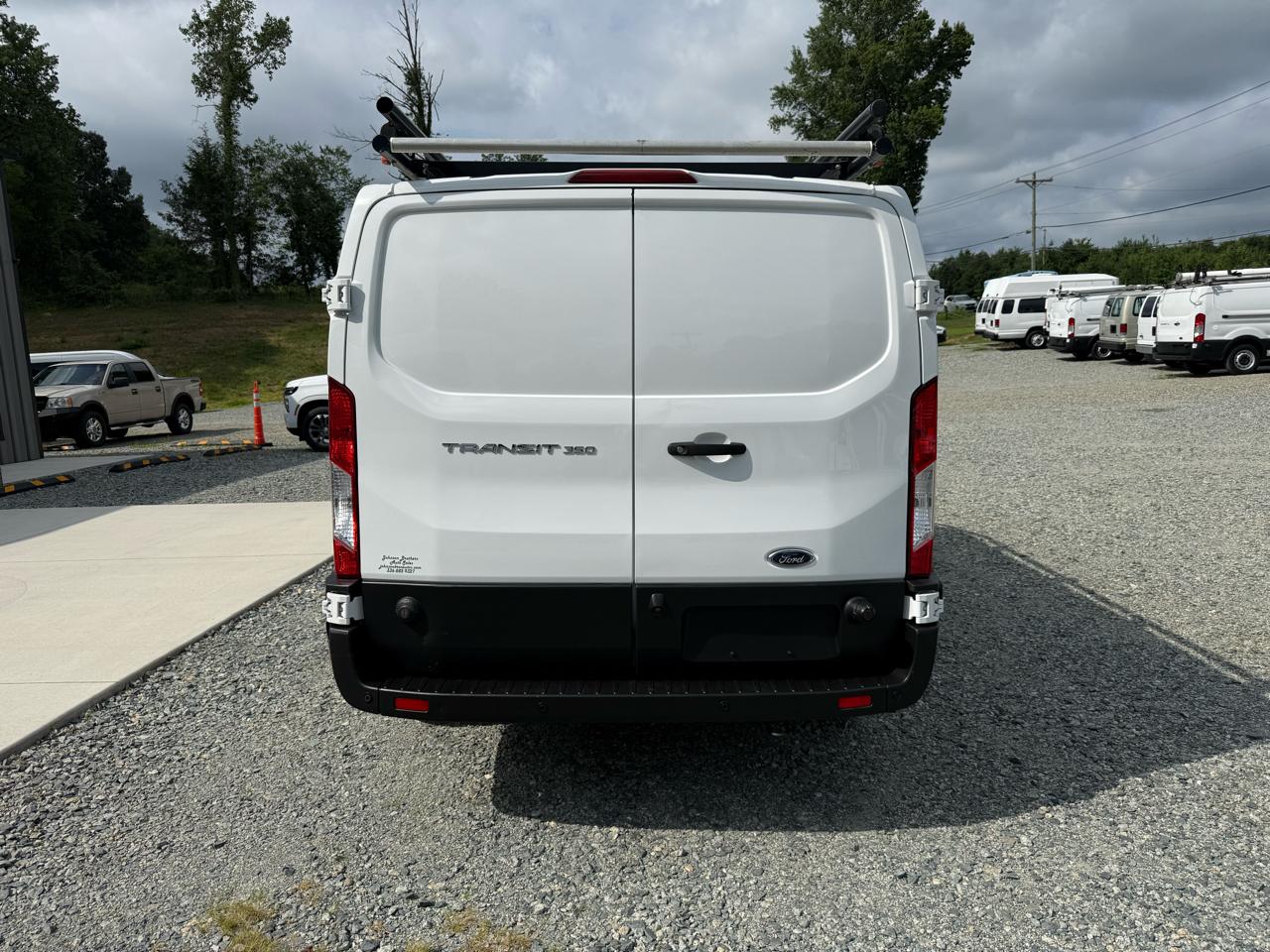 Ford Transit 350 Van Low Roof Sliding Pass. 130-in. WB 2020
