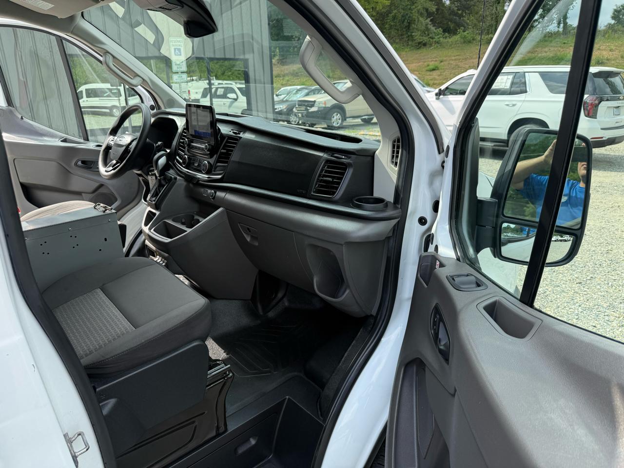 Ford Transit 350 Van Low Roof Sliding Pass. 130-in. WB 2020