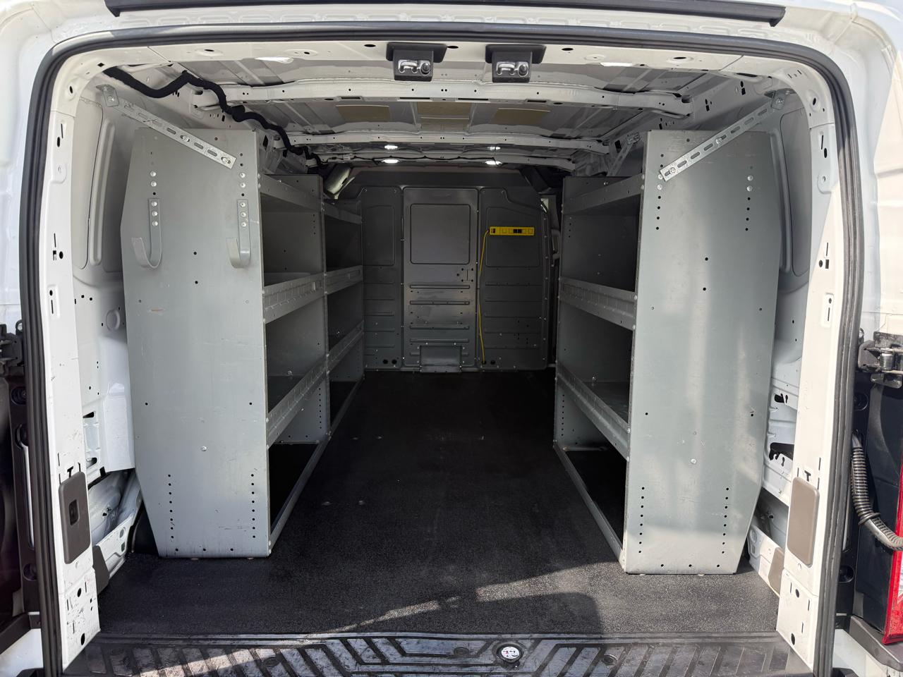 Ford Transit 350 Van Low Roof Sliding Pass. 130-in. WB 2020