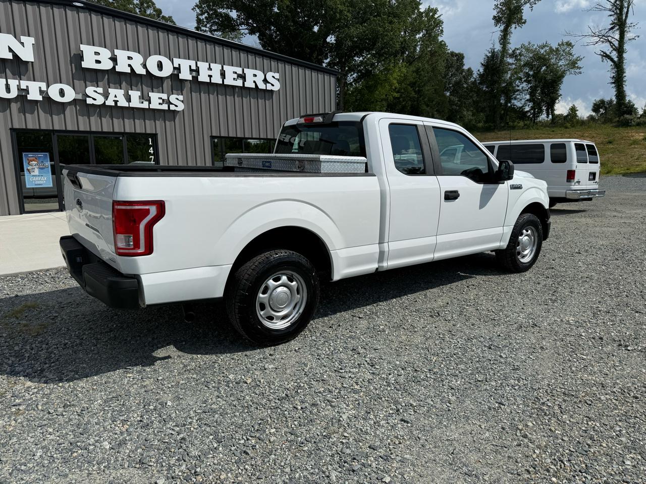 Ford F-150 2WD SuperCab 145" XL 2016