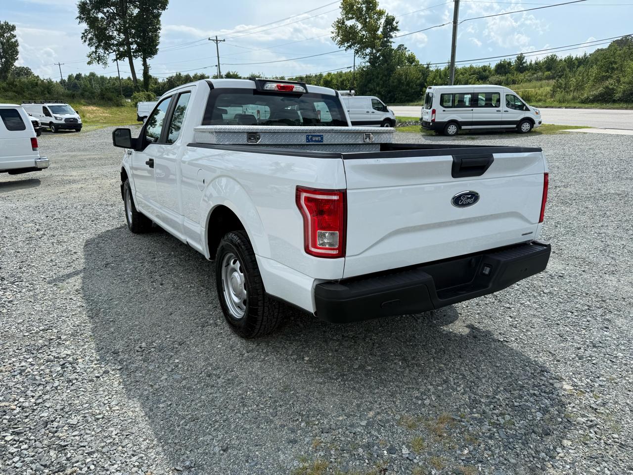 Ford F-150 2WD SuperCab 145" XL 2016
