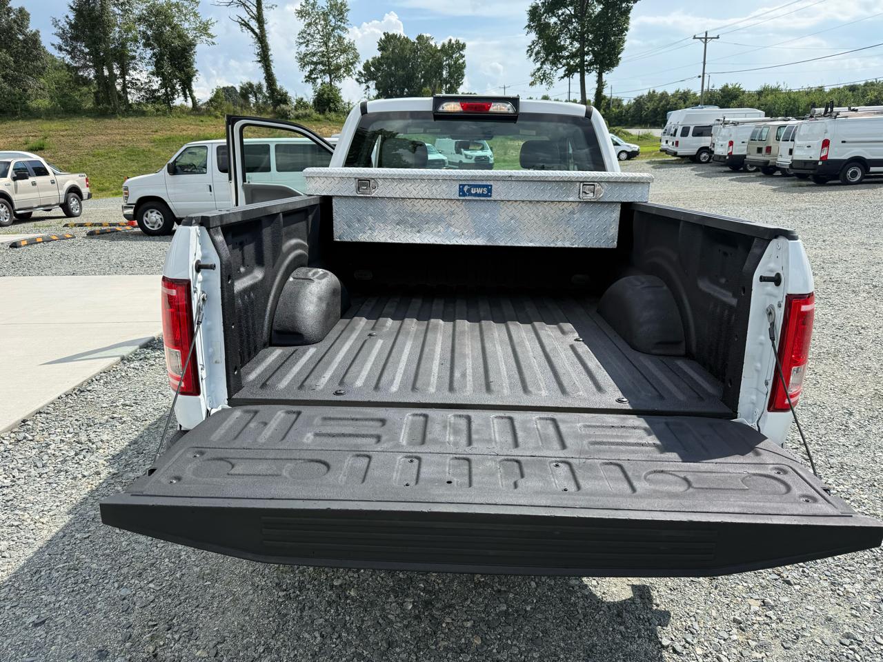 Ford F-150 2WD SuperCab 145" XL 2016