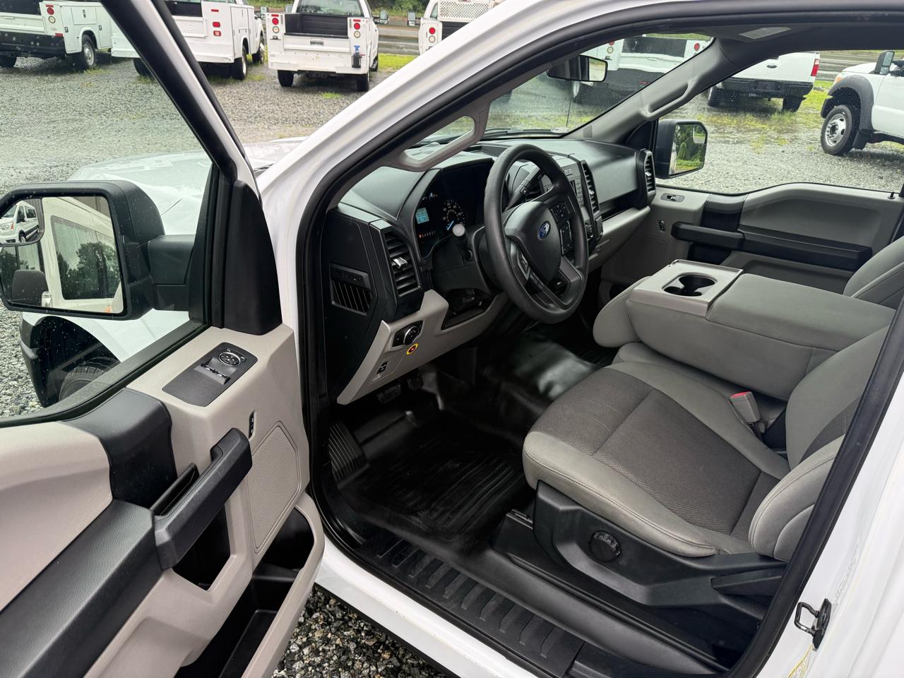 Ford F-150 2WD Reg Cab 145" XL 2020