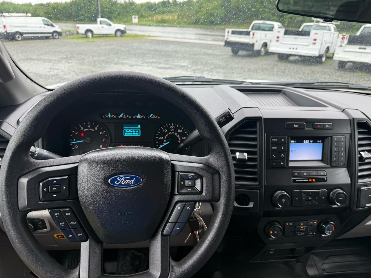 Ford F-150 2WD Reg Cab 145" XL 2020