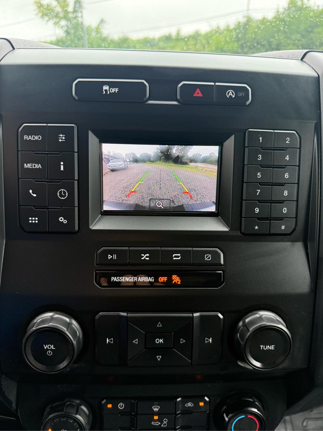 Ford F-150 2WD Reg Cab 145" XL 2020