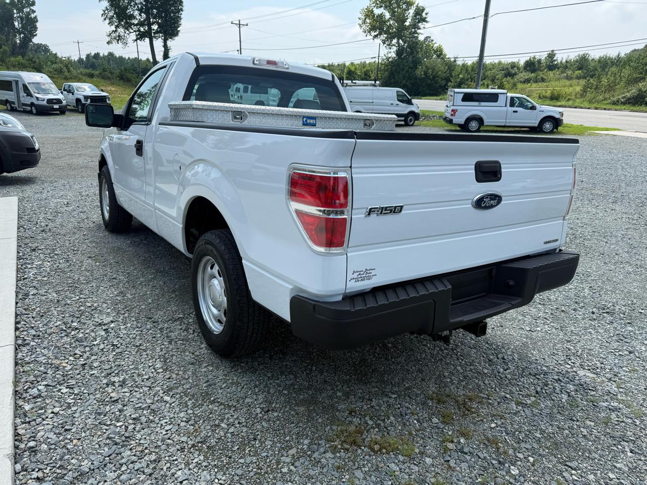 Ford F-150 2WD Reg Cab 122.5" XL 2014