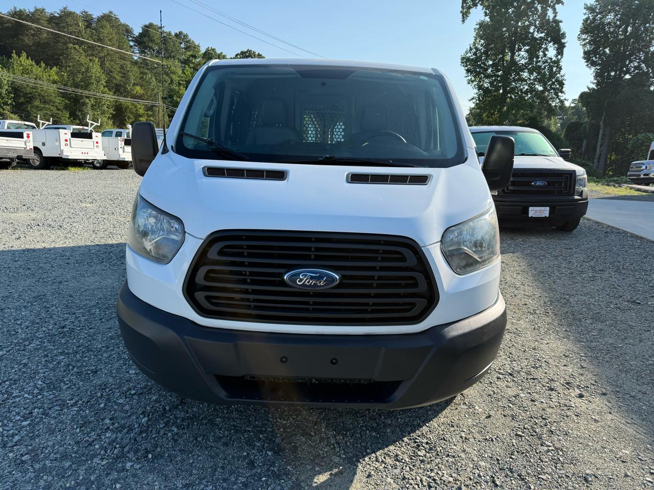 Ford Transit 150 Van Low Roof 60/40 Pass. 148-in. WB 2015