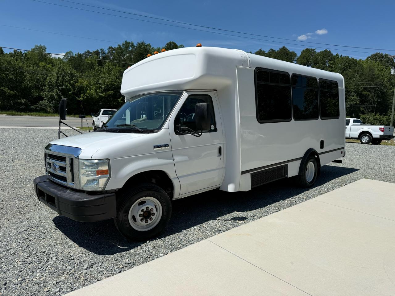 Ford Econoline E450 2008
