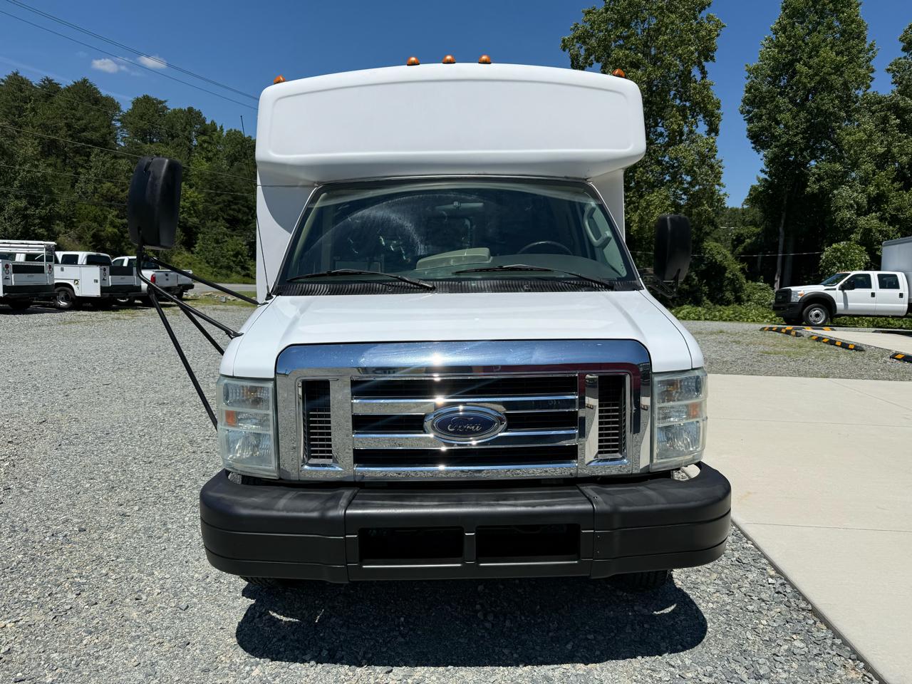 Ford Econoline E450 2008