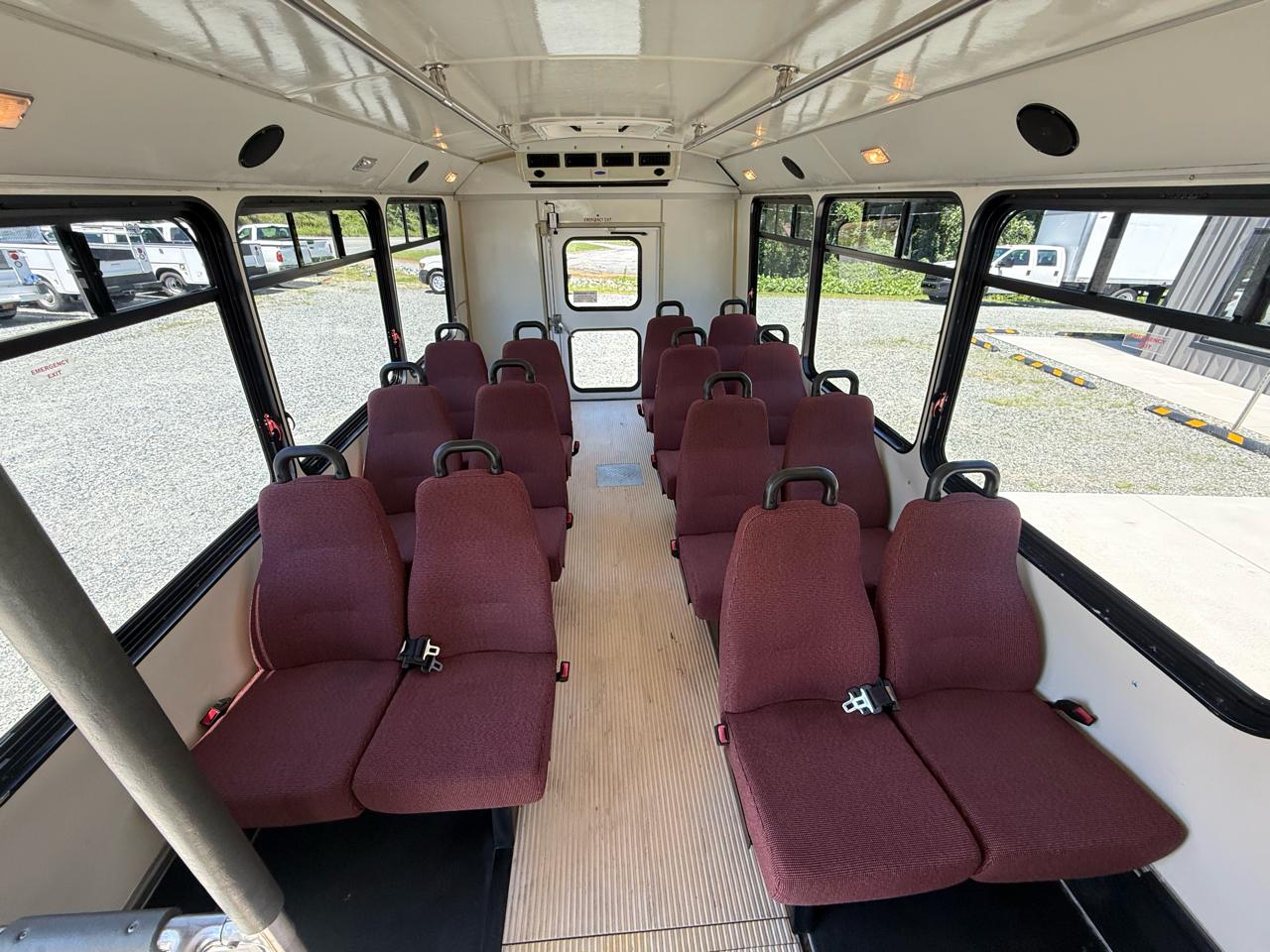 Ford Econoline E450 2008