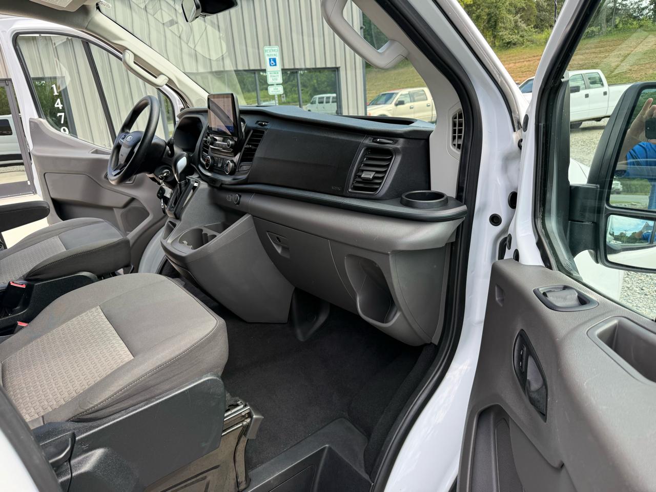 Ford Transit 350 Wagon Low Roof XL w/Sliding Pass. 148-in. WB 2021