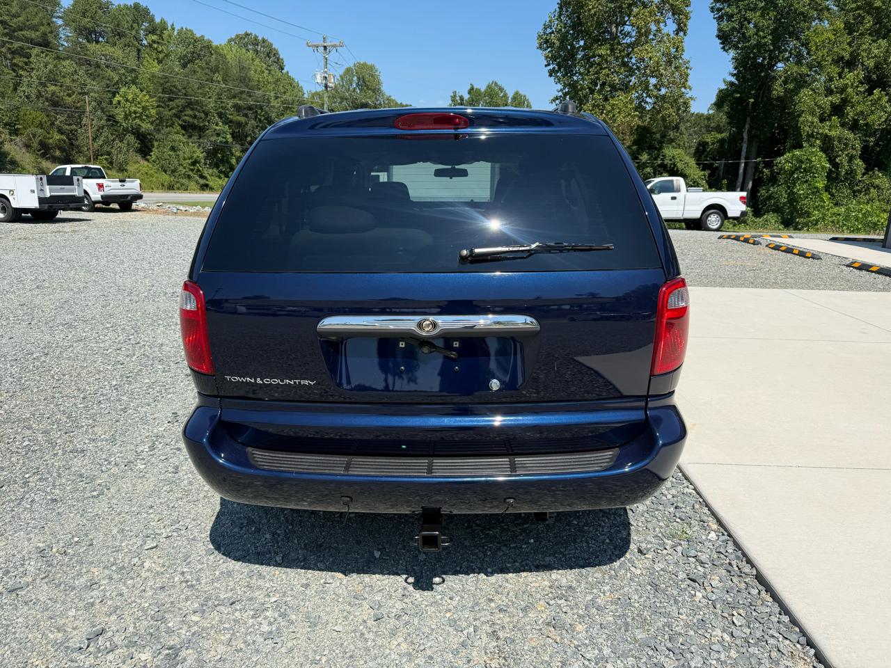 Chrysler Town & Country LX 2005
