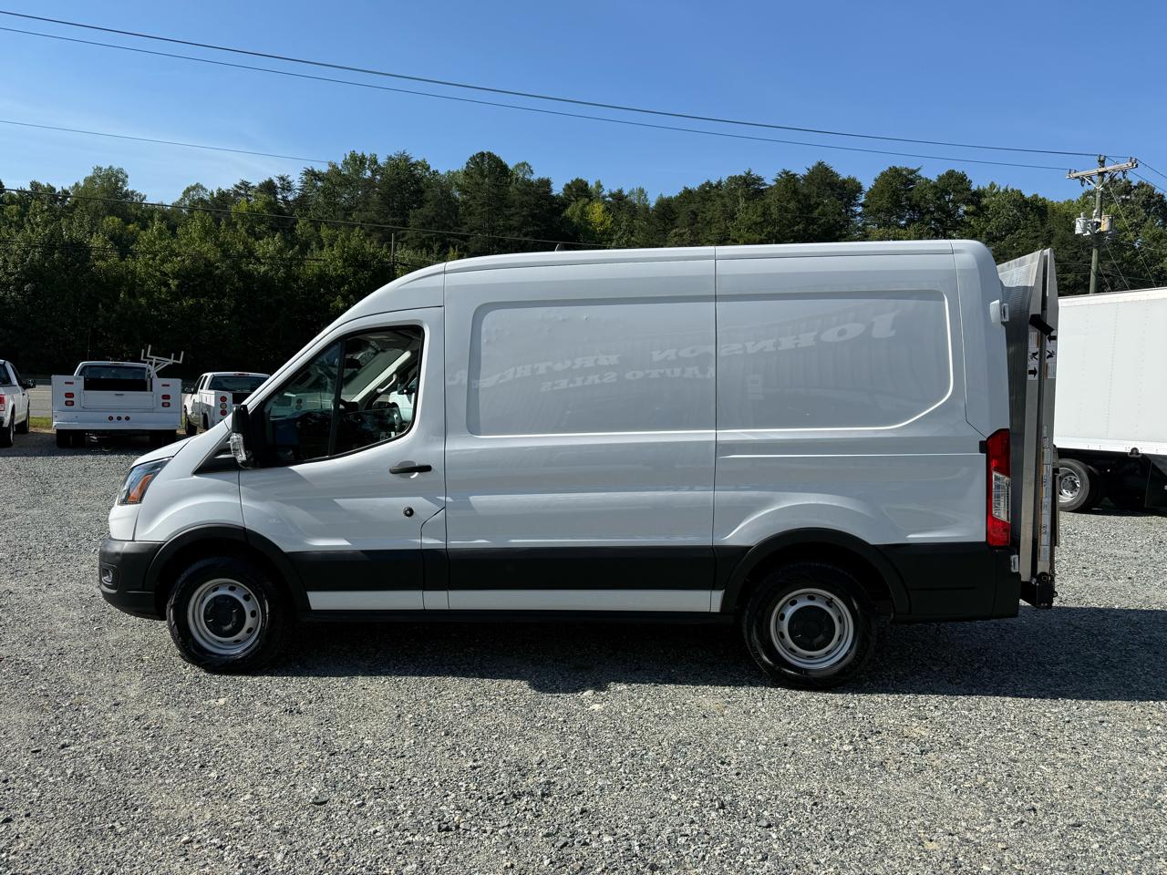 Ford Transit 250 Van Med. Roof w/Sliding Pass. 130-in. WB 2020