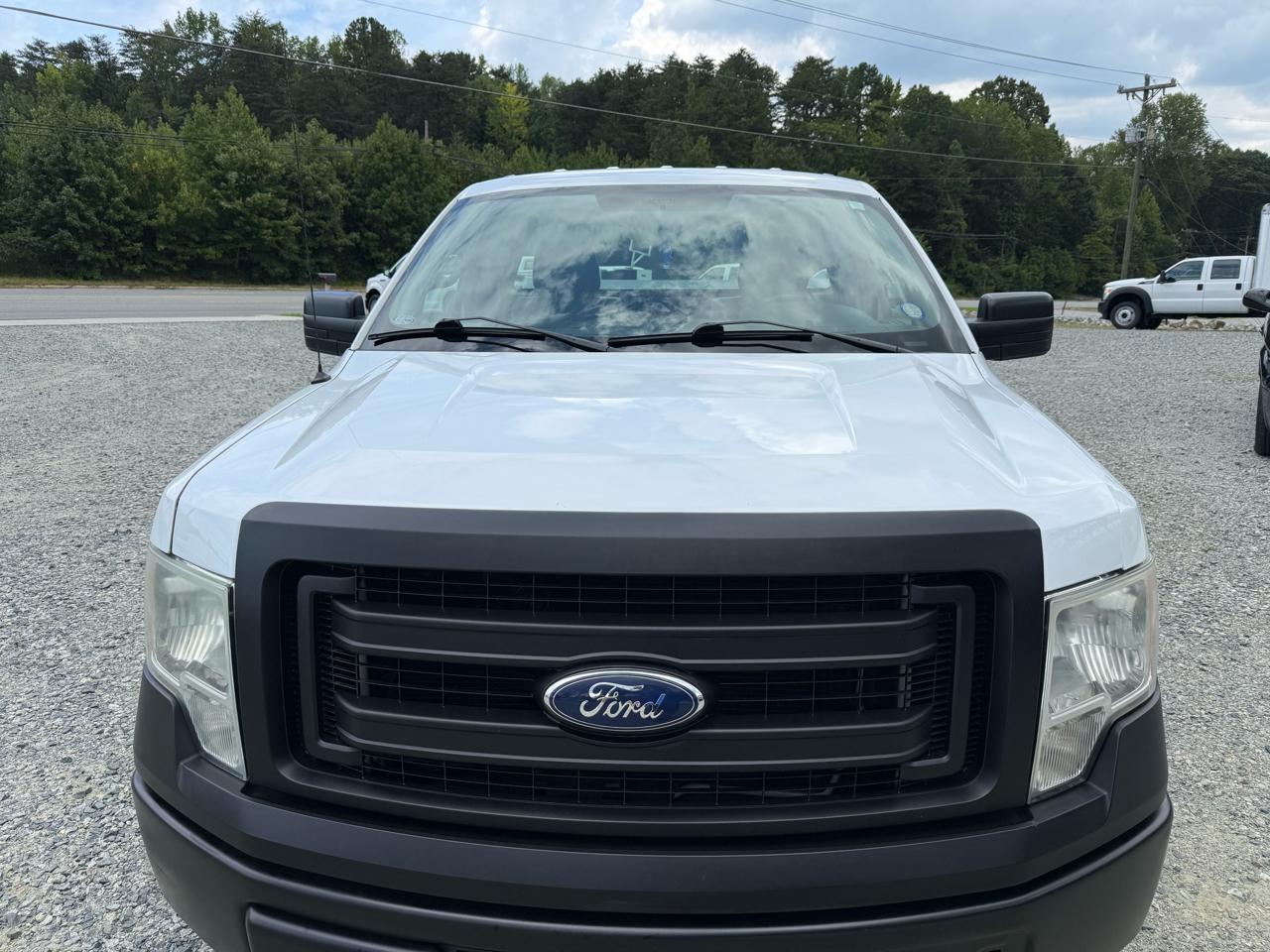 Ford F-150 2WD Reg Cab 145" XL 2014