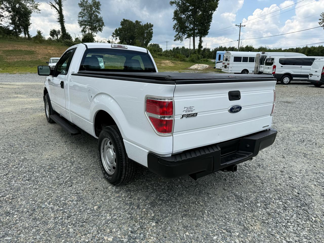 Ford F-150 2WD Reg Cab 145" XL 2014