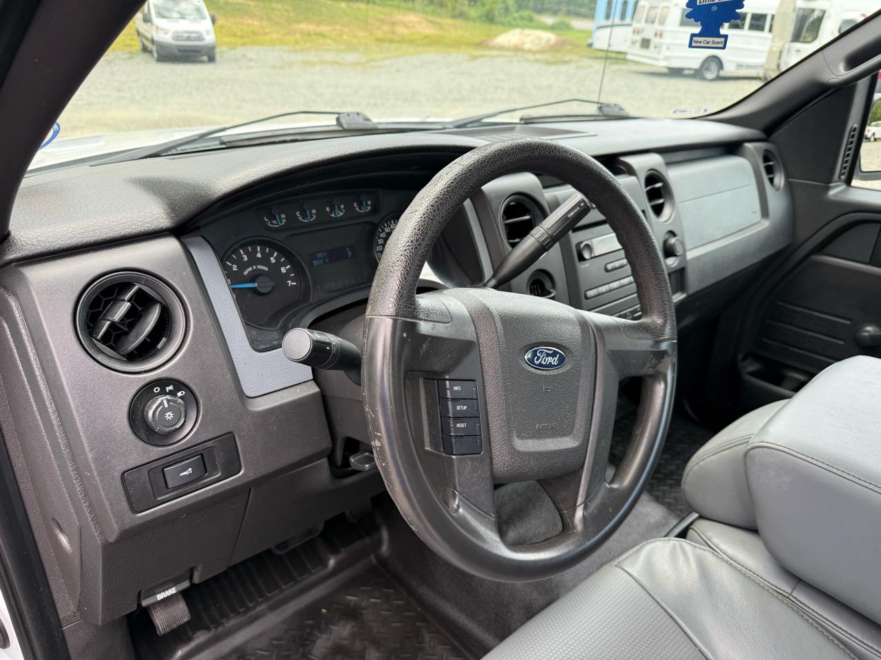 Ford F-150 2WD Reg Cab 145" XL 2014